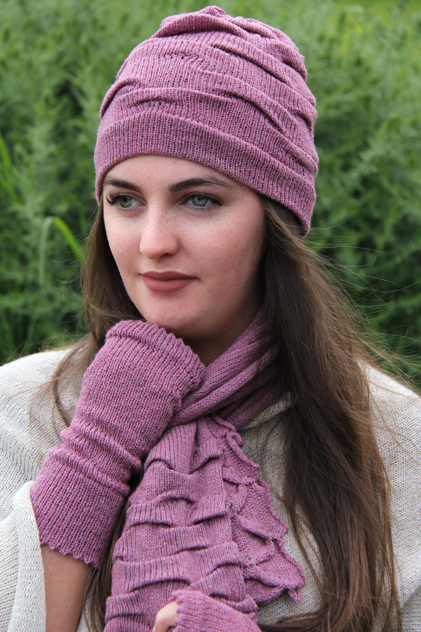 Tuck Trio Hat, Scarf and Glove Set (Tibet Tweed Yarn)