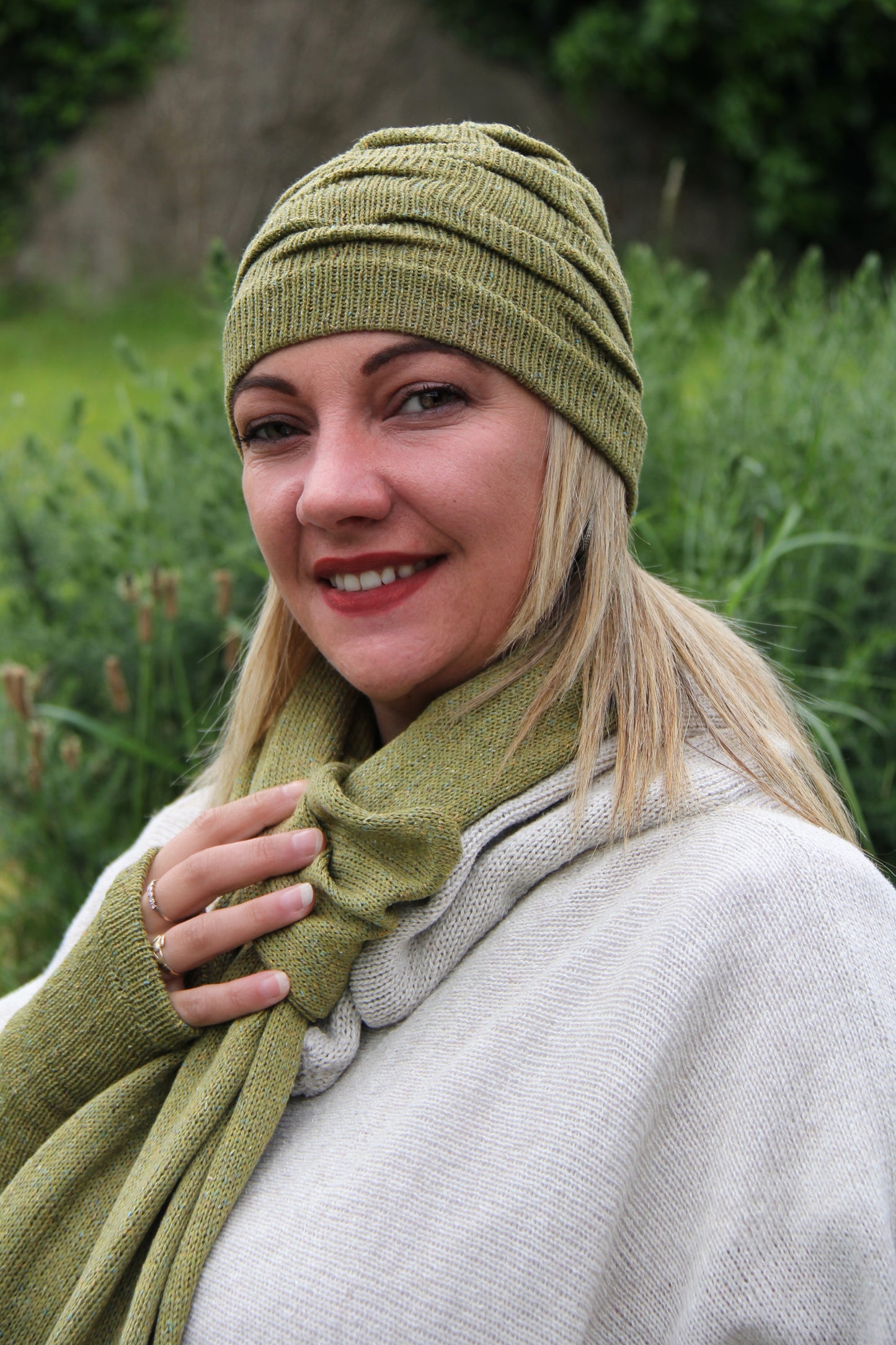 Tuck Trio Hat, Scarf and Glove Set (Tibet Tweed Yarn)