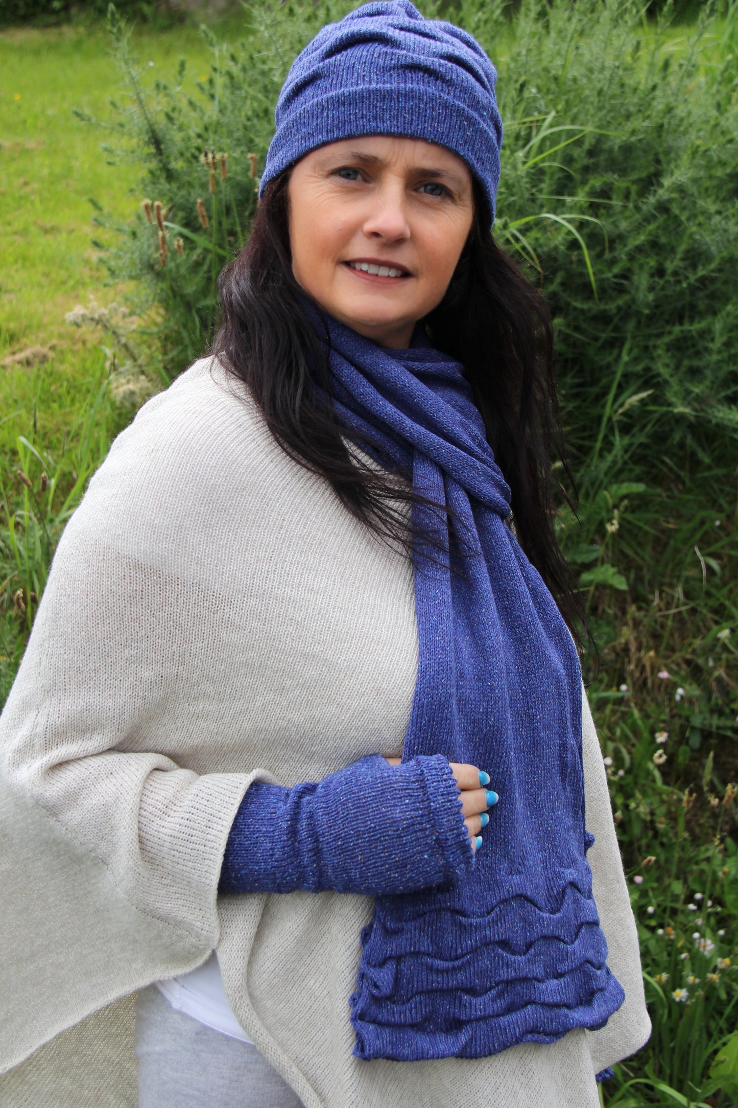 Tuck Trio Hat, Scarf and Glove Set (Tibet Tweed Yarn)