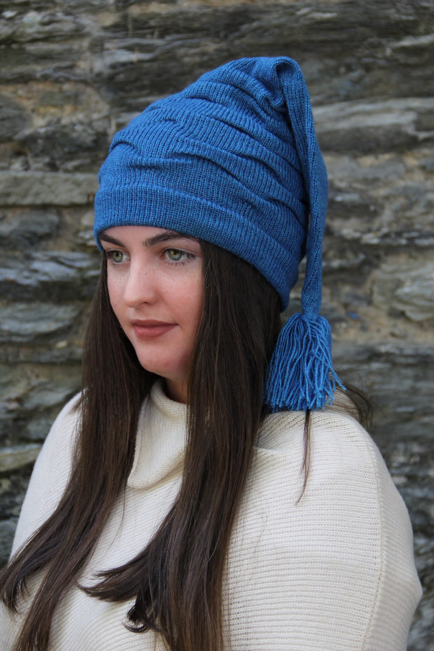 Pixie Hat (Volga 50/50 Yarn)