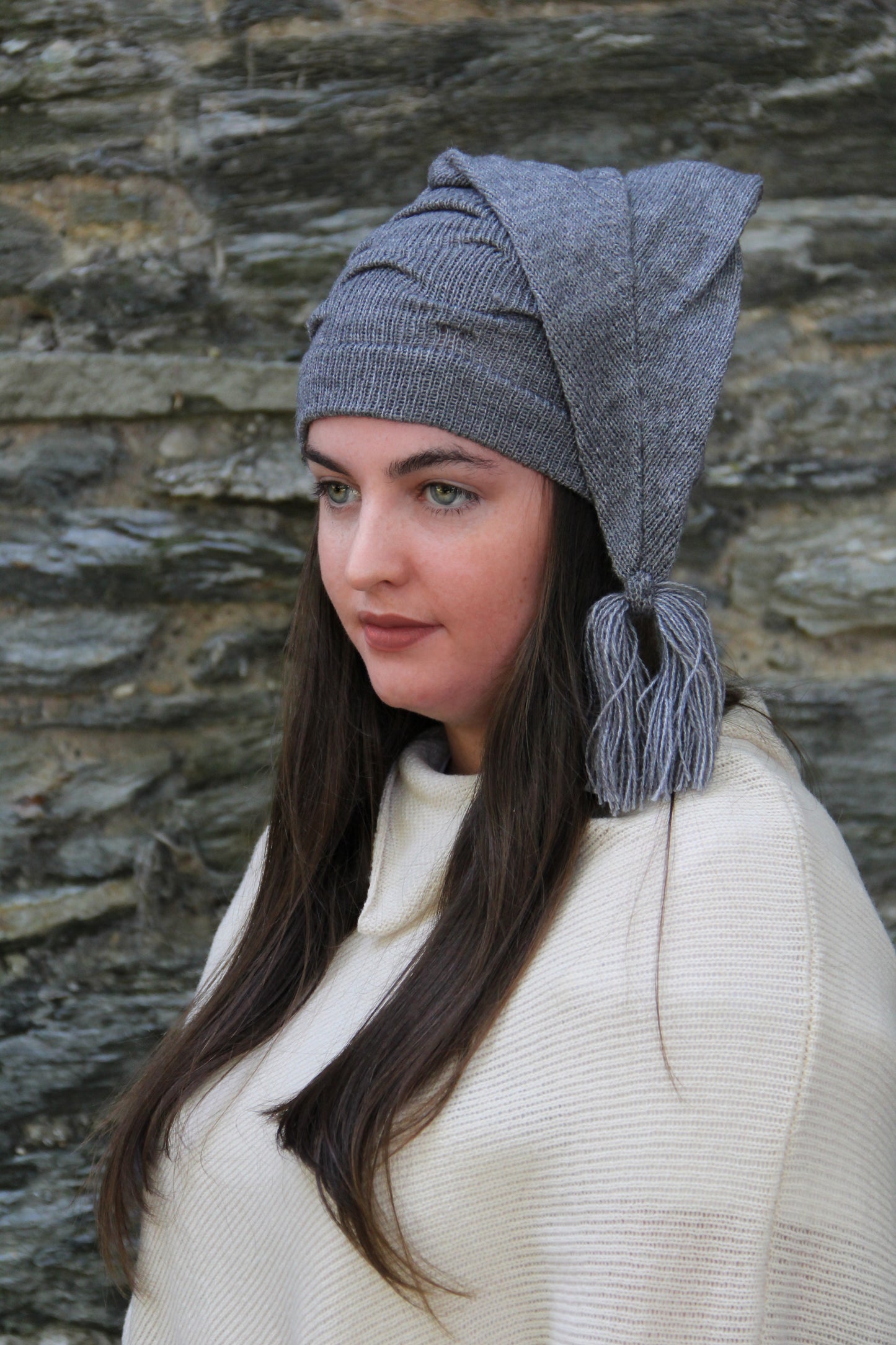 Pixie Hat (Volga 50/50 Yarn)