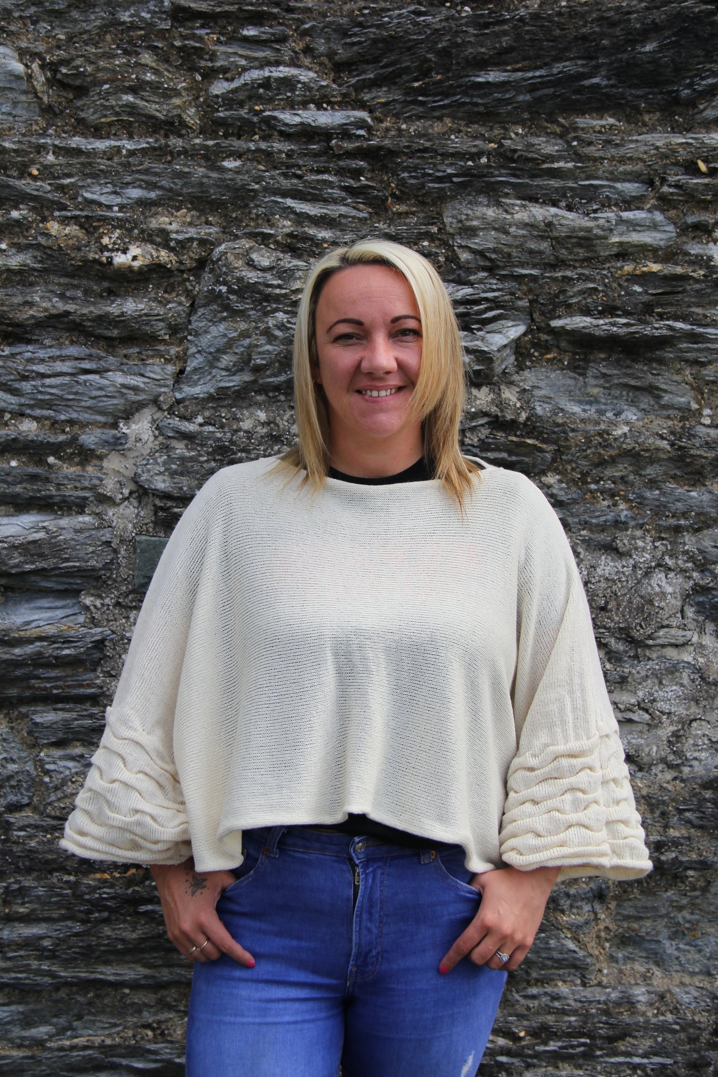 Ruffle Geansai (Tibet Tweed Yarn)