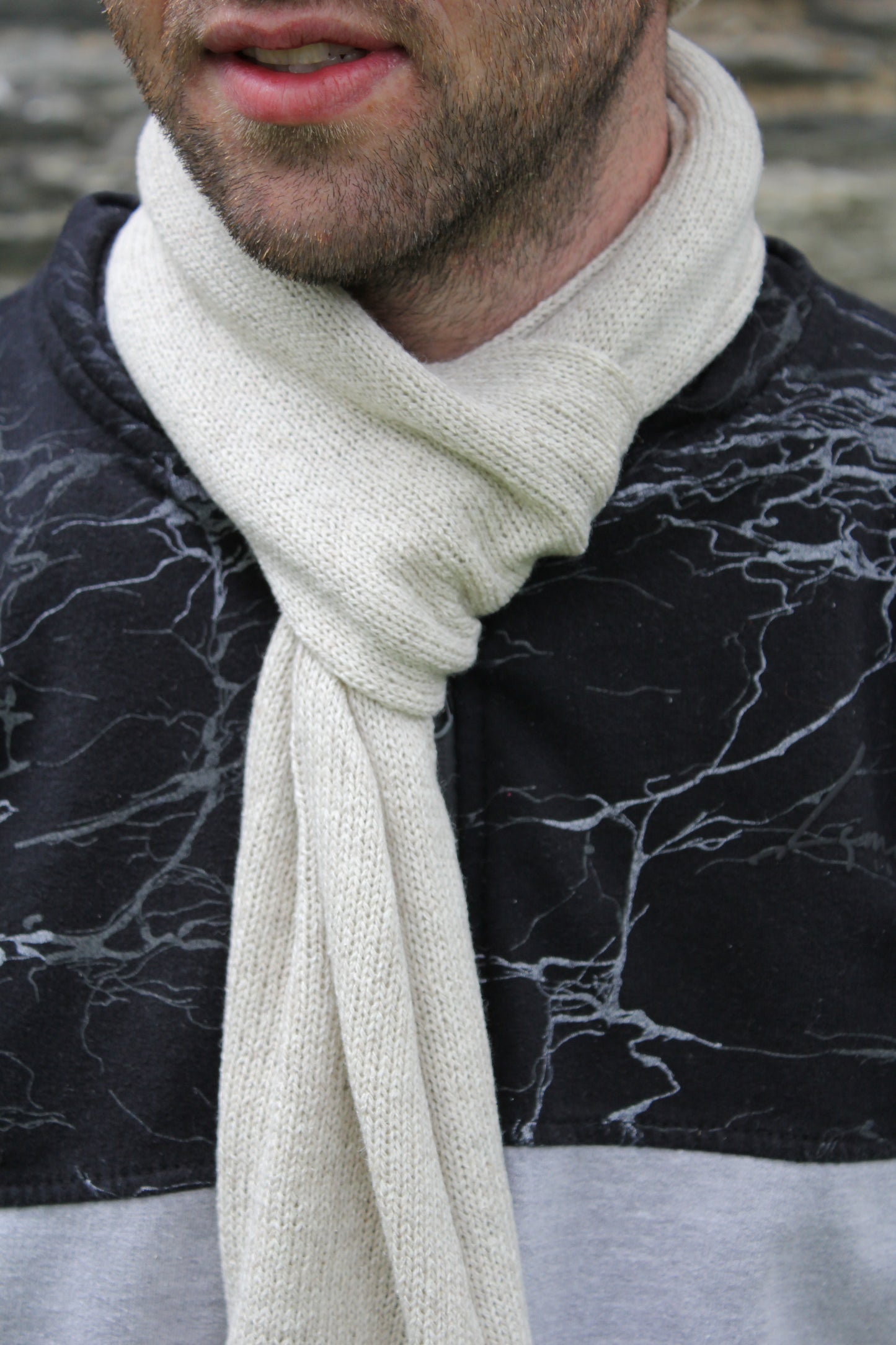 Straight Knit Scarf (Tibet Tweed Yarn)