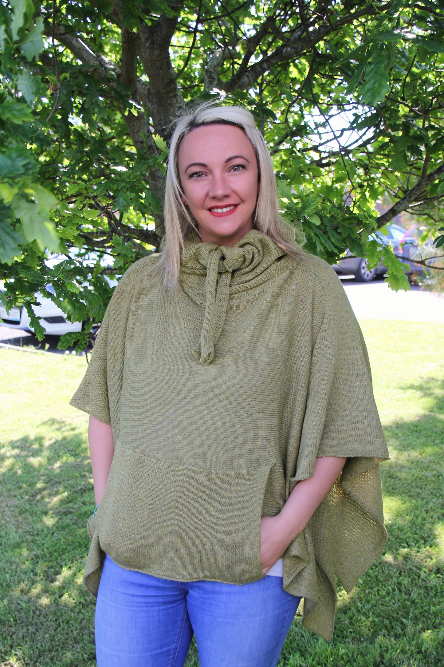 Drawstring Poncho (Tibet Tweed Yarn)