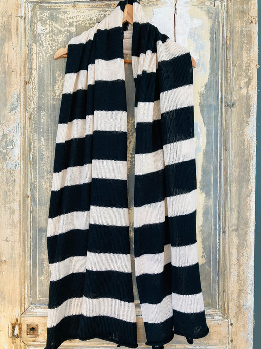 DúbhBán: Extra Long Striped Scarf