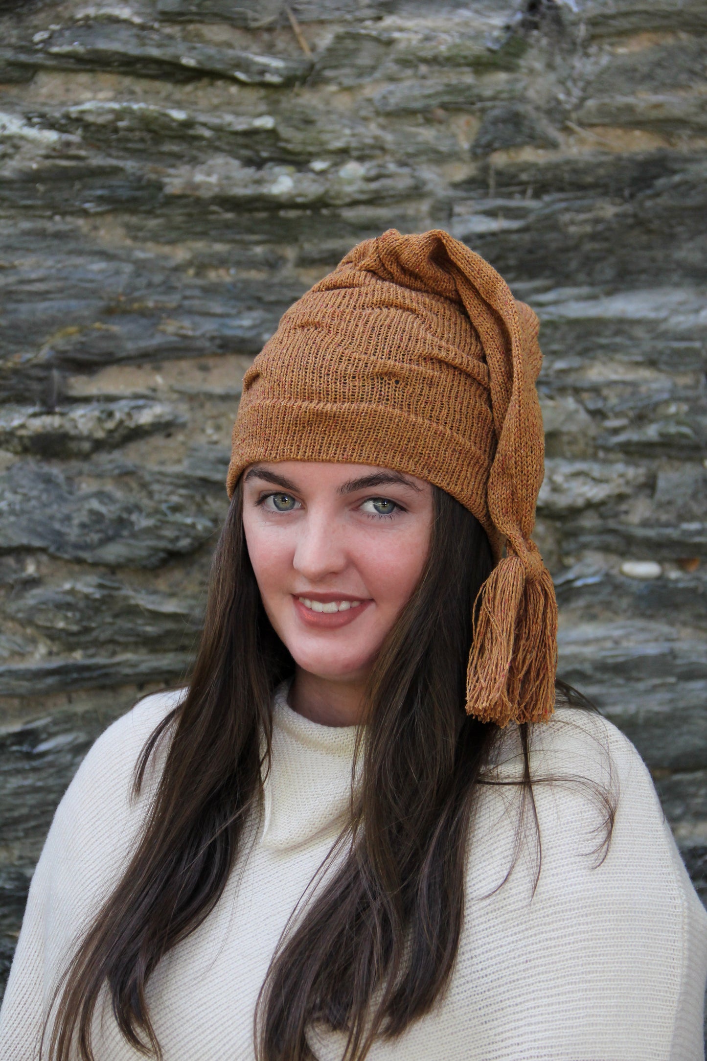 Pixie Hat (Tibet Tweed Yarn)