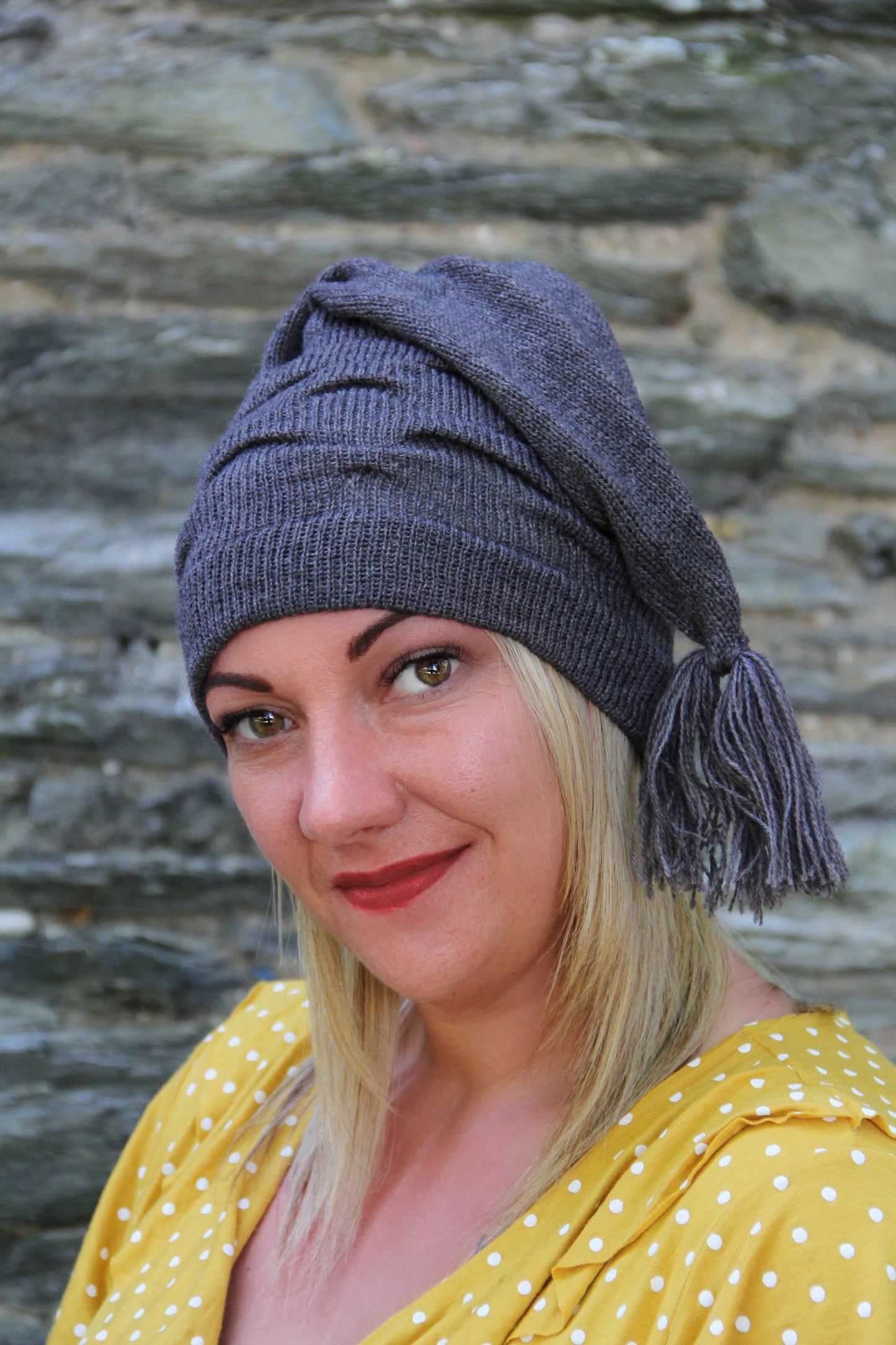 Pixie Hat (Tibet Tweed Yarn)