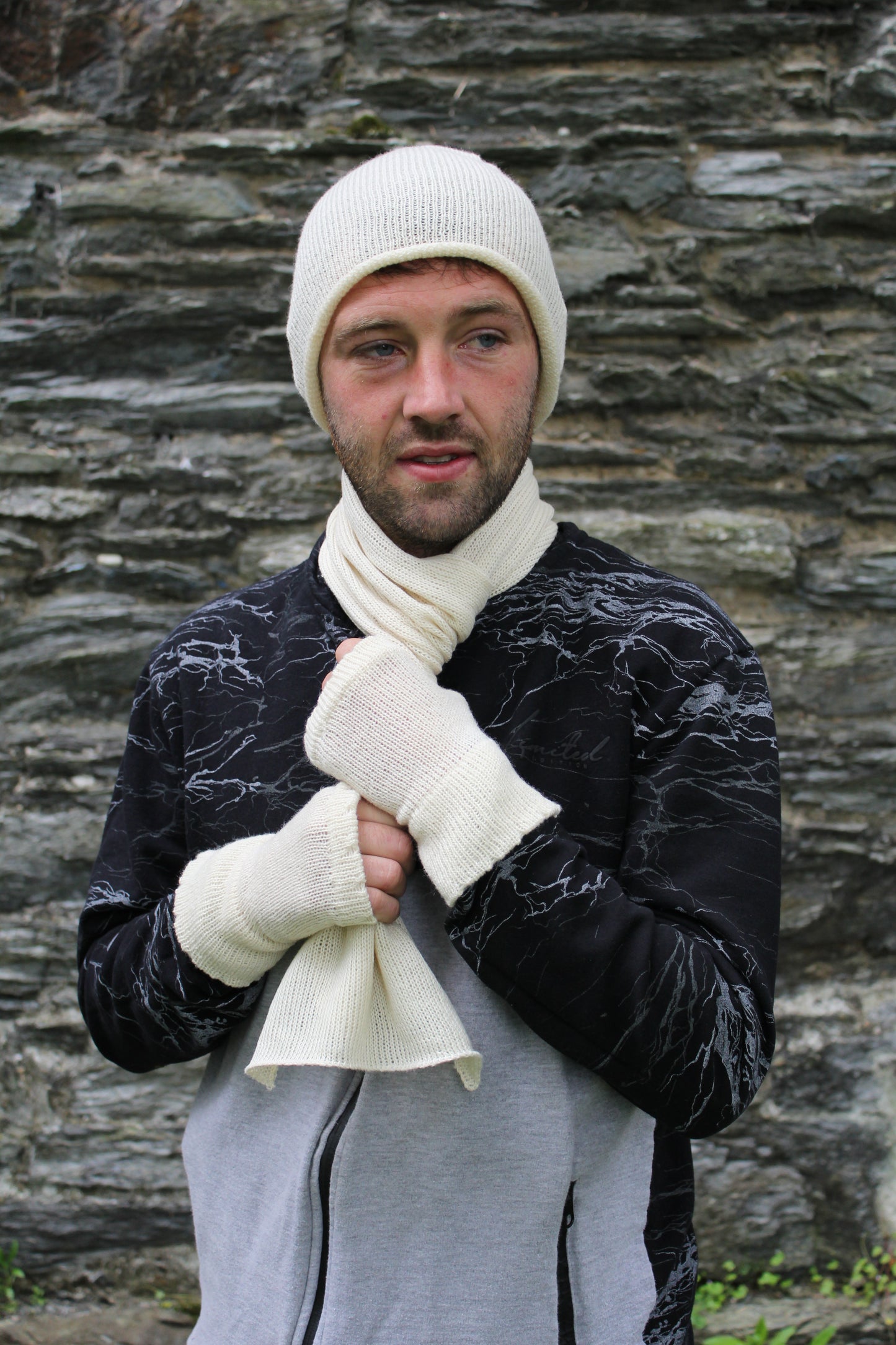 Men's Trio Hat, Scarf and Glove Set (Volga 50/50 Yarn)