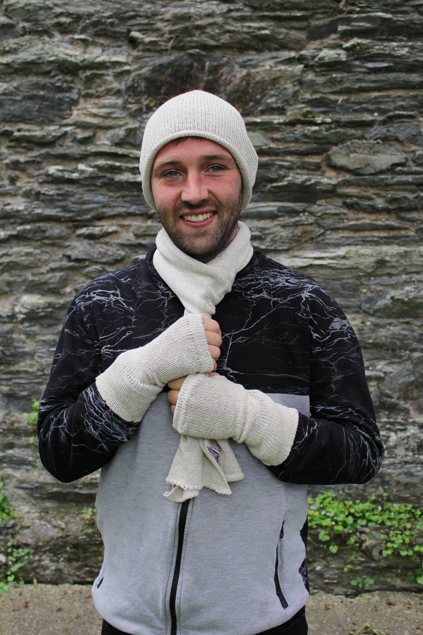 Men's Trio Hat, Scarf and Glove Set (Tibet Tweed Yarn)