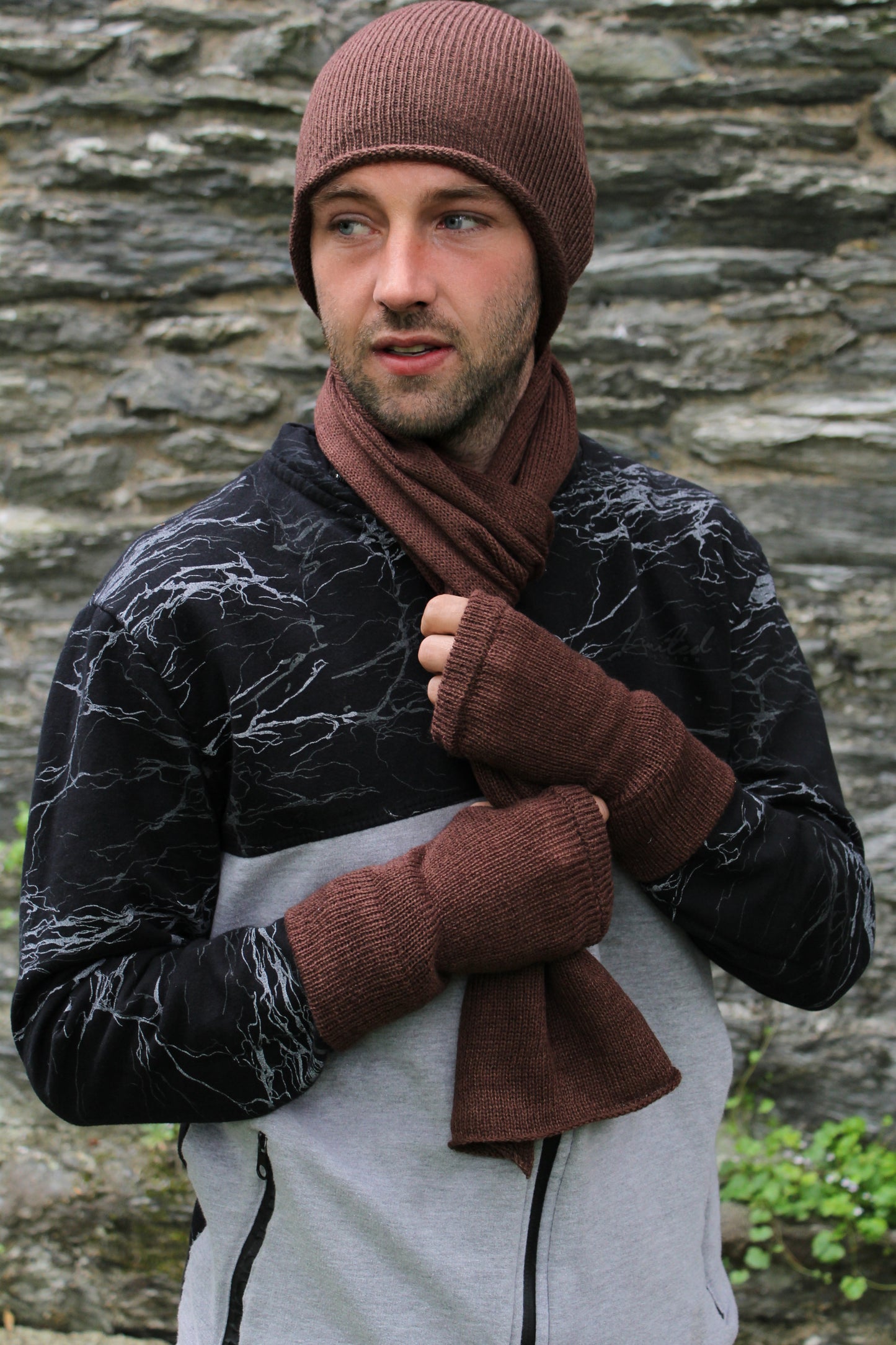 Men's Trio Hat, Scarf and Glove Set (Volga 50/50 Yarn)