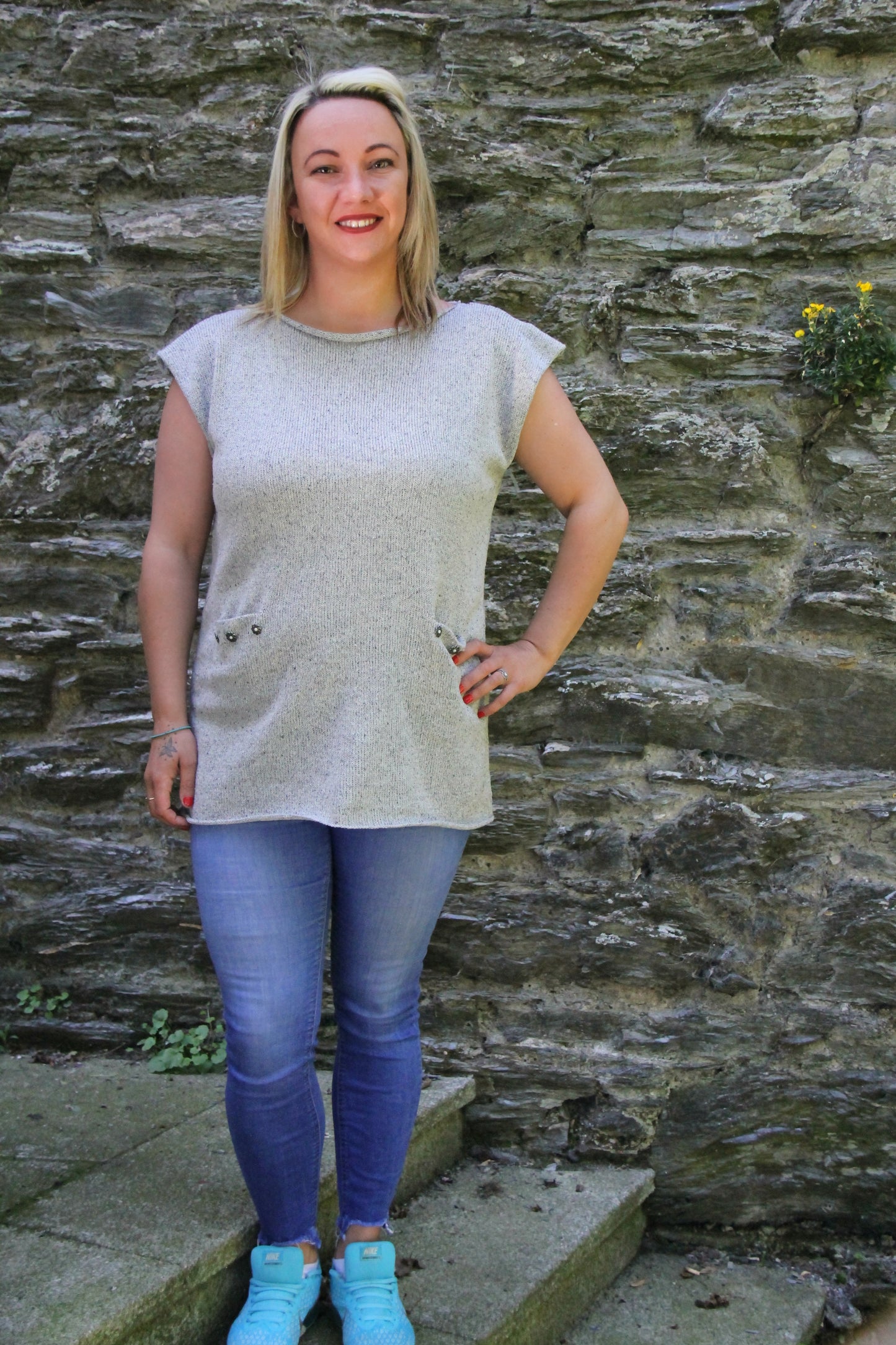 Button Tunic (Volga 50/50 Yarn)