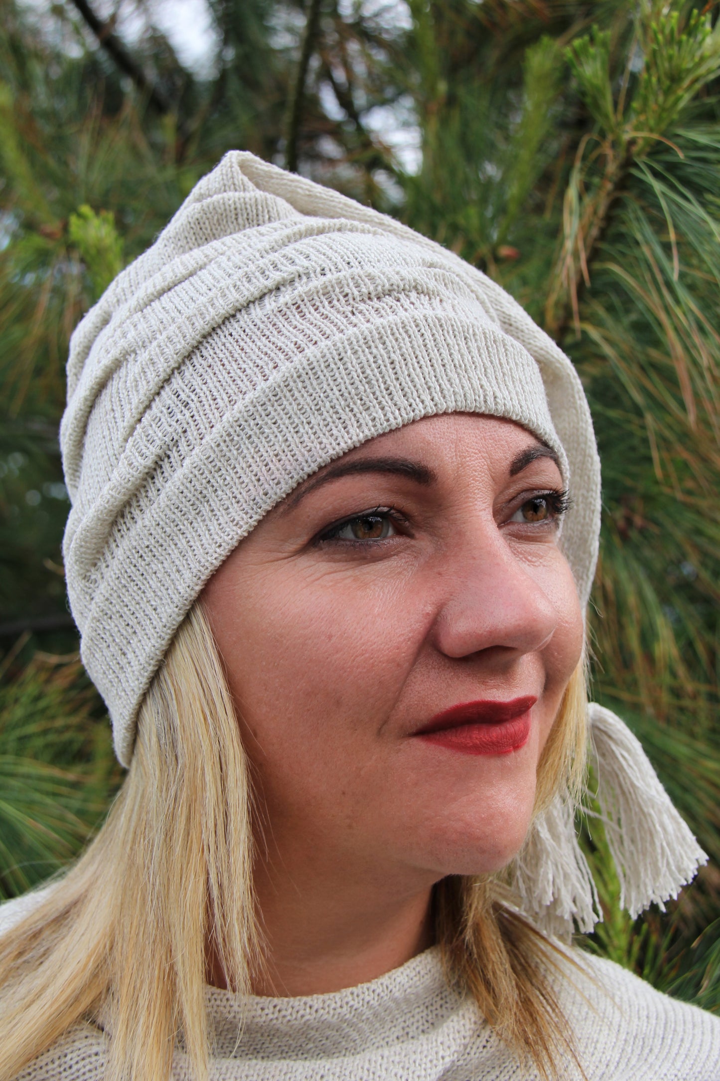 Pixie Hat (Tibet Tweed Yarn)